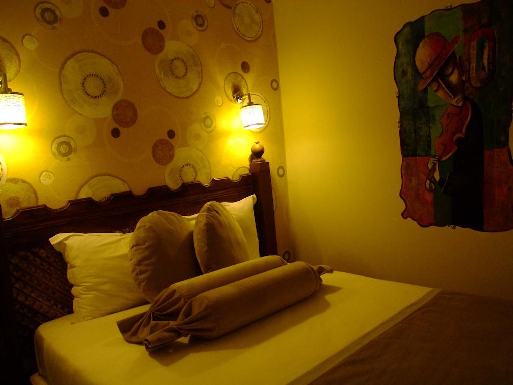 Hotel Ishakpasa Konagi Estambul Habitación foto