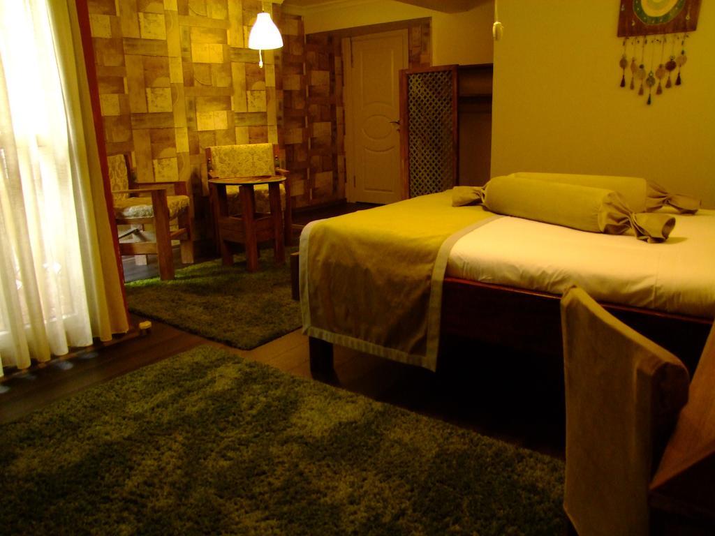 Hotel Ishakpasa Konagi Estambul Habitación foto
