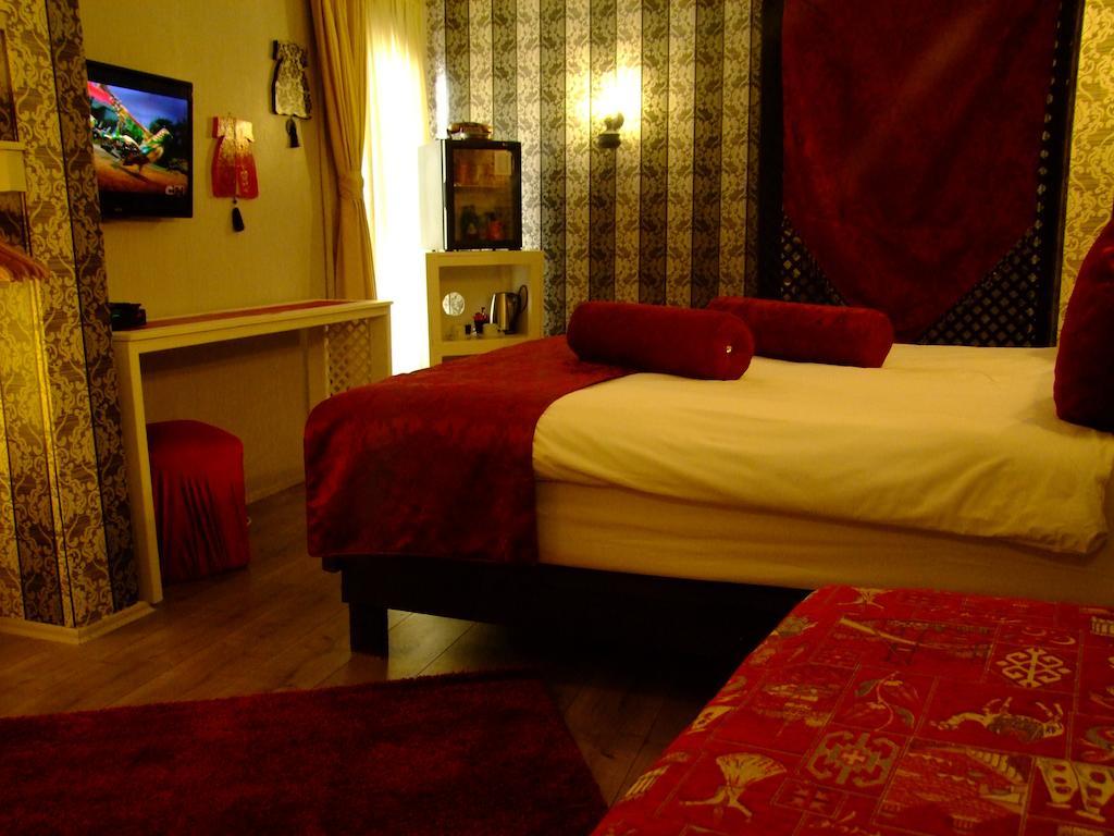 Hotel Ishakpasa Konagi Estambul Habitación foto