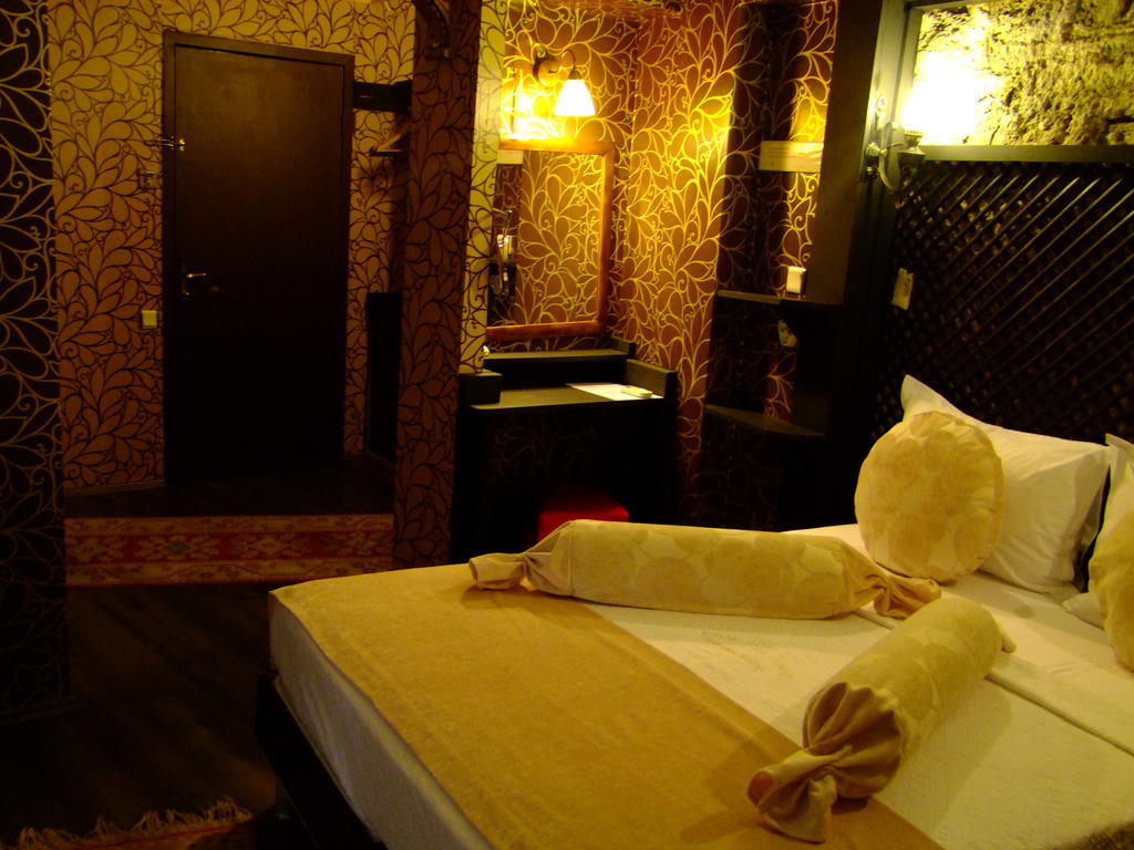 Hotel Ishakpasa Konagi Estambul Habitación foto