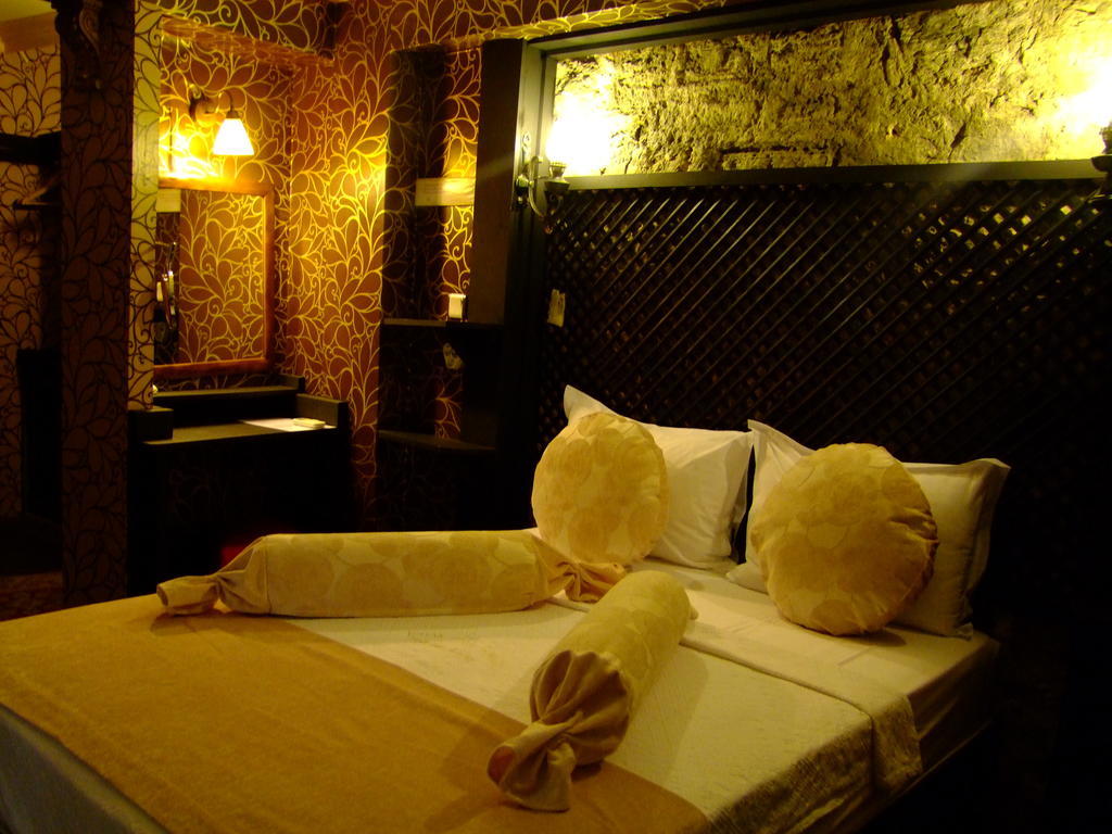 Hotel Ishakpasa Konagi Estambul Habitación foto